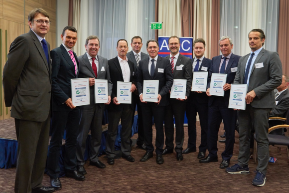 Award Nachhaltige Kundenorientierung 2015: Versicherer mit Multikanalvertrieb