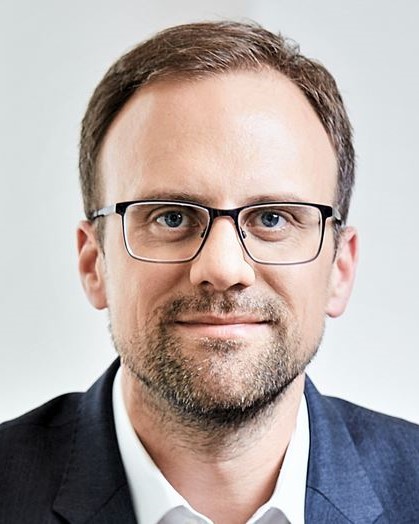Adrian Jung, davero