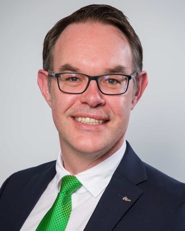 Henning Bernau Henning Bernau